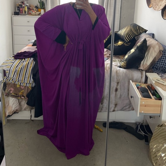 Elegant Purple Evening Gown - Picture 7 of 7